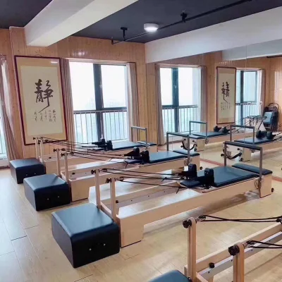 Reformer Multifuncional Wood Yoga Pilates Cadillac Reformer Equipamento de Treinamento